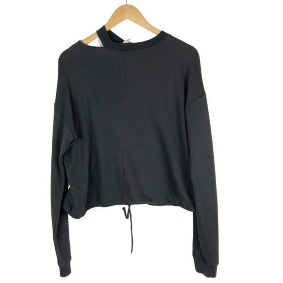 Forever 21 Women’s Floral Embroidered Patch Distressed Crewneck Crop Sweatshirt - Picture 12 of 15